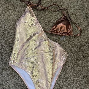 1 piece cutout swimsuit, SMALL